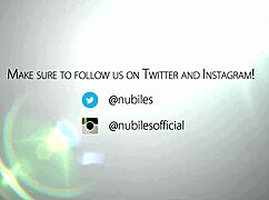 继兄妹被抓到撕裂瑜伽裤？