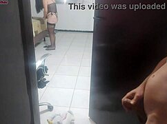 Dona De Casa Reclama Com O Técnico Que O Marido Não Percebeu Sua Lingerie Nova Ela Coloca E Pede A Opinião Do Técnico