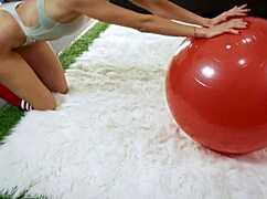 madison shows off her amazing ass and deep cameltoe in tight leggings during workout trailers