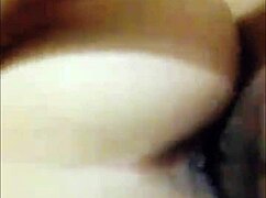 Pensé Que Era Mi Marido Quien Me Estaba Follando Cuando Llegó a Casa del Bar