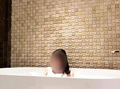 Luxury Hotel Bath Time With Brunette Amateur