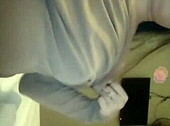 Live Night Solo Pussy Show Featuring Detailed Actions