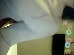 Live Night Solo Pussy Show Featuring Detailed Actions