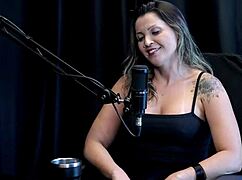 Começou recente com conteúdo pornô trabalhava com turismo fez uma dp e o cliente que queria um encontro - agatha mama watch on sheer red