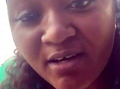 辣妈人妻自拍秀大肥臀