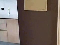 mi jefe me pide que le chupe la polla en mi trabajo