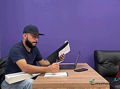 I let my boss fuck me hard so I can leave the office early 😈