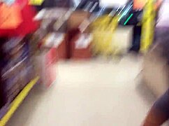 2 moms shopping candidly