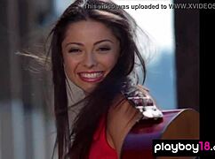 Big Natural Babe Pilar Lastra Strips In Shower