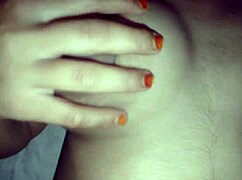 病毒视频中的巴基斯坦女孩大胆第一次体验