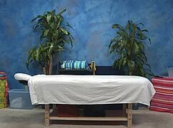 hot eighteen 18+ year old chats about her day 😊