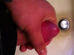 i masturbate my big cock to a huge cumshot