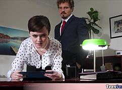 办公室快速操超小巧18+假小子秘书