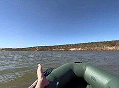 户外POV捉到深喉人鱼，18+拉丁辣妹吞巨屌