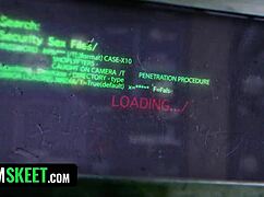 偷东西被抓？这紧贼被保安猛塞😈