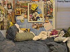 Hot 19 year old teen masturbating in her room!