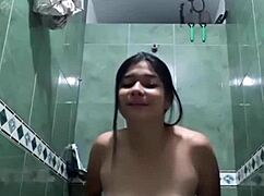 Me Masturbo En El Ba�o Con Mi Cu�ada Quieres Ver La Siguiente Parte