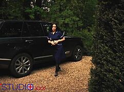 brit nurse fucks her favorite patient 😏💉