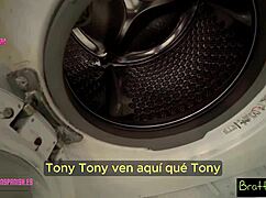 继妹卡在洗衣机里被干-西班牙语中字
