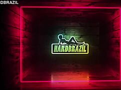 a morena rabuda patricia limah fudendo no pelo com mano nico