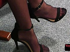 spex wearing voyeur giggling and talking to sub during joi