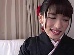 20岁成人礼 被骗免费拍裸照奶子内射 第2部完整版