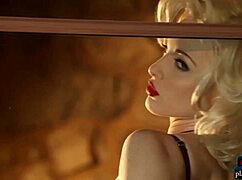 Look at Carissa White Posing Hot in Lingerie!