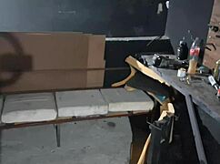 送车修理工车库里猛干我一顿