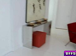 i am a teen cosplayer sucking hot cocks.