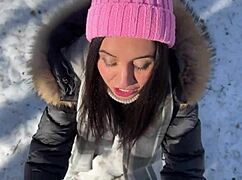I let a stranger cum in my pussy in a snowy forest - creampie