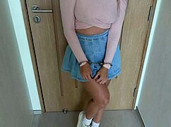 Beautiful Woman Flees Police in Handcuffs, Seeking Shelter with Desperate Plea