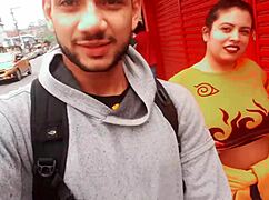 Exibição da caah fabulosa deixa fã com vontade na pracinha