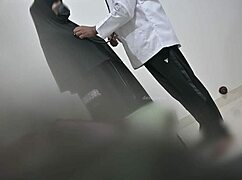 Hijab Muslim Lady Got Fucked Doggy Style By Doctor?