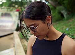 i found a girl at the public park