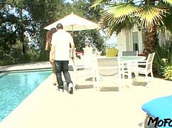 Brunette amateur receives big facial from daddy.