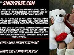 Sindy Rose in Merry Fistmass—want to see anal fisting in Christmas cosplay?