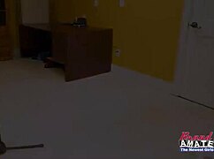 骚货凯莉吸大鸡巴同时骚逼被猛操奶头狂揉