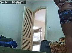 wow, huge pussy on naked maid!