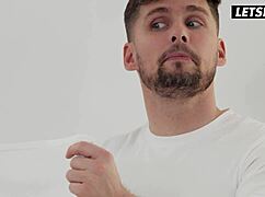 Horny client gets hard fuck from masseur after oily massage 😏💦