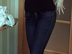 i watch this gal in nylons suckin my cock so hardcoredly.