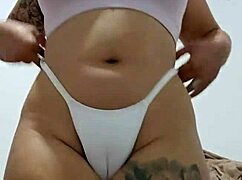 I'm gonna sit on friend's face and suffocate her with big pussy lips 😈