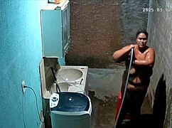 继母偷拍剃毛暴露感超刺激