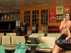 Stepmom and stepdaughter intensely free use and blow at the same time.