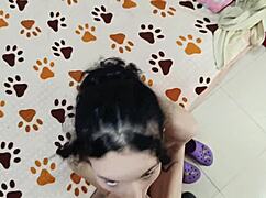 joven colombiana sale del baño con su culito listo para que su amigo la folle en cowgirl y doggy casero