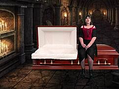 奶奶Peggy Sue深喉吞光吸血鬼精液