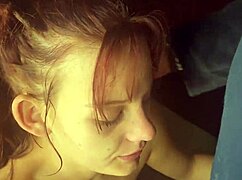 18岁继女吸爸爸大屌假阳具撑开紧逼