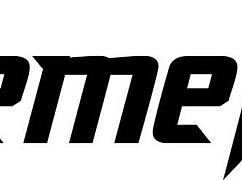 milf with huge pussy lips squirts during my blowjob then fucks like a wild cougar