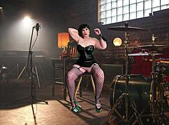 granny carmen deepthroats that thick cock like a horny gilf cougar!