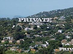 Blondes Candee Licious and Vyan Hill Share Threesome Orgy!