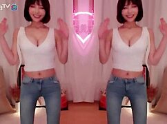 bj winter shakes that sexy ass dancing for you